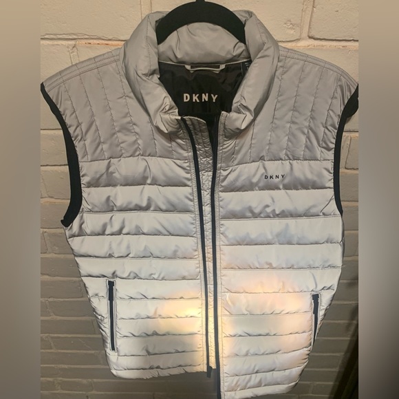 DKNY Packable Reflective Vest - Picture 8 of 13